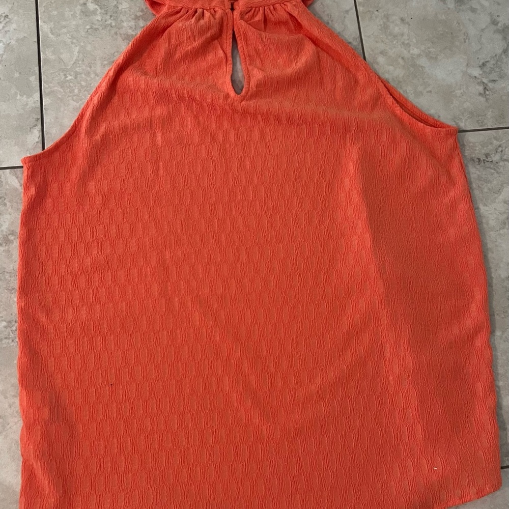 NWOT Ann Klein Coral Sleeveless Keyhole Top, Large